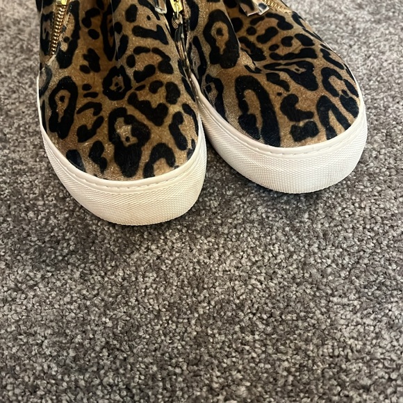 Steve Madden Cheetah Sneakers - Picture 6 of 8